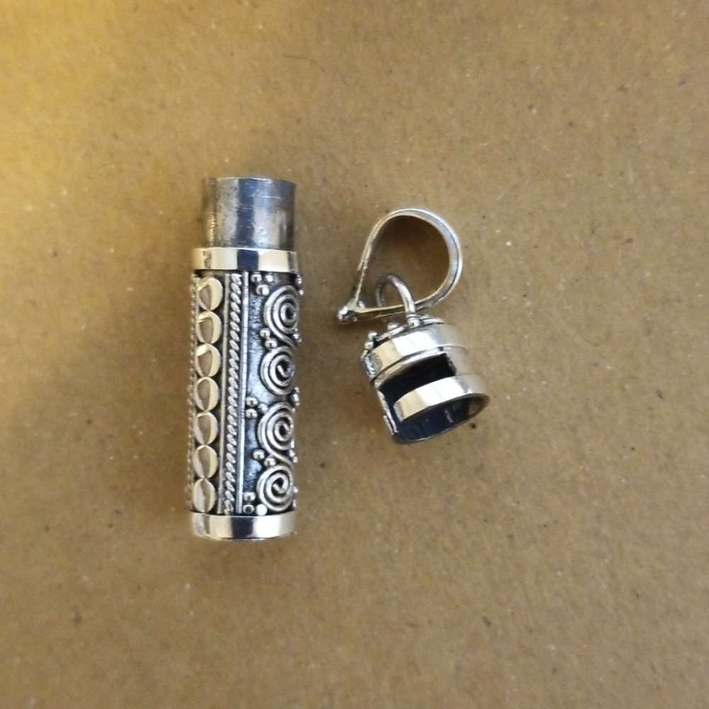 Final Price * Secret Chamber" Charm Balinese 9.25 - Picture 2 of 7